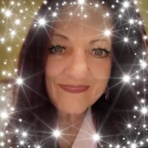 Meet your Posher, Joni